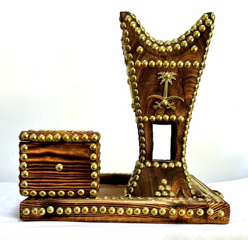 مبخره خشبيه مع علبة عود + صينيه