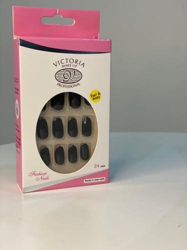 اظافر فكتوريا