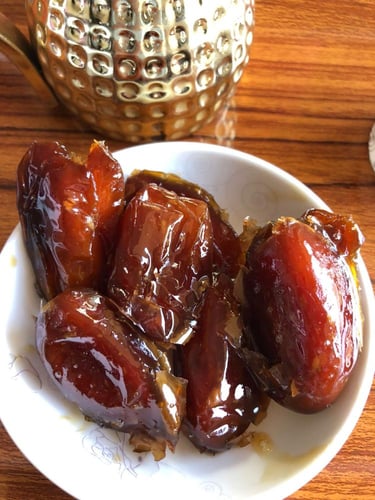 علبة تمر صفري بيشة حبة كبيرة مغطى بورق الليمون 300...