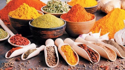 مقطوع بهارات صفراء (قصيمية) (كيلو)