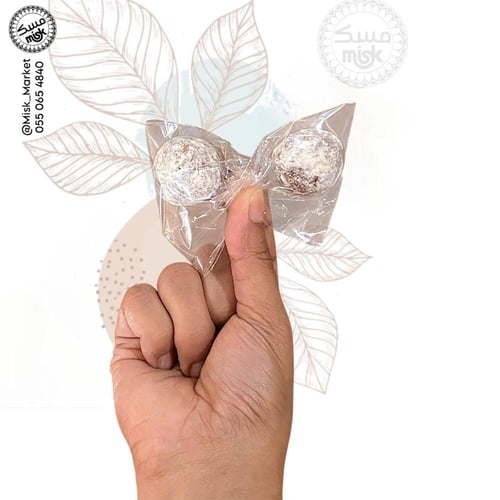 12 قطعة كبيرة شعثه مغلفة ، تمر بالاقط والسمن البلد...