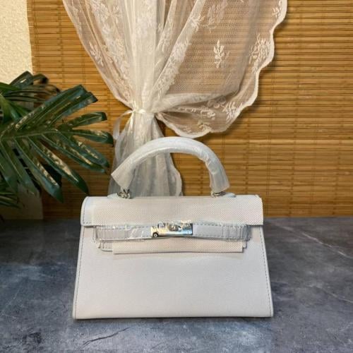 حقيبة كيلي سماوي