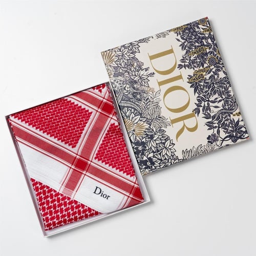 عرض حصري بكج شماغين ديور 2026 بسعر شماغ واحد