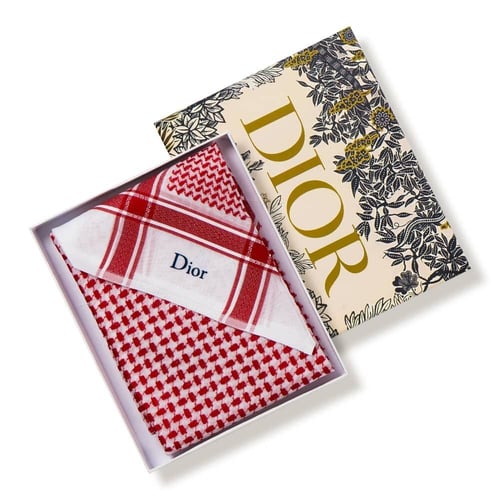 شماغ ديور بريميوم احمر دم الغزال 2026 اخر اصدار