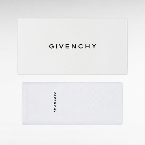 4 أشمغة / جيفنشي ابيض 2025 + جيفنشي ابيض 2025 + جي...