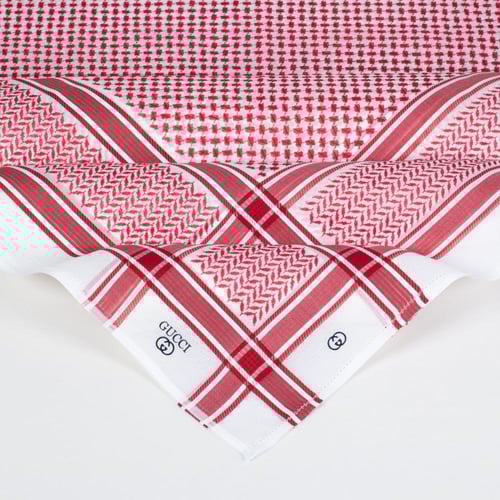 عرض حصري بكج شماغين قوتشي 2026 بسعر شماغ واحد