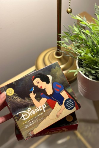 كالندر ديزني 2024