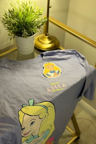 قميص طويل اليس في بلاد العجائب