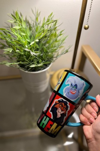 كوب شريرات ديزني