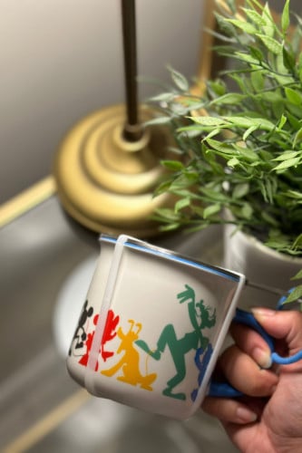 كوب ميكي والاصدقاء