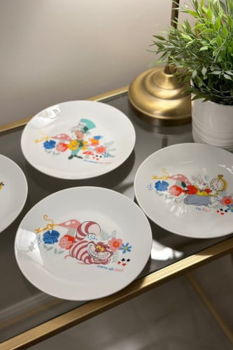 طقم صحون اليس في بلاد العجائب