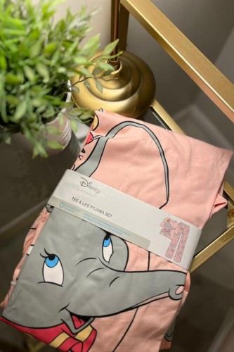 بجامة دامبو