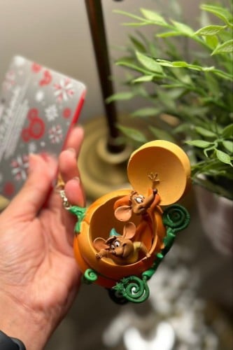 تعليقة يقطين سندريلا