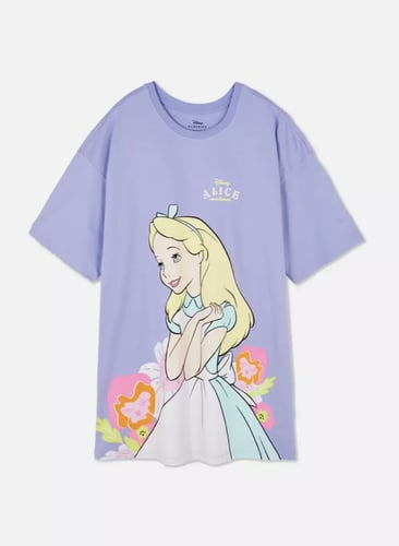 قميص طويل اليس في بلاد العجائب