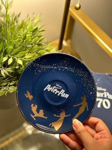 كوب وصحن بيتر بان