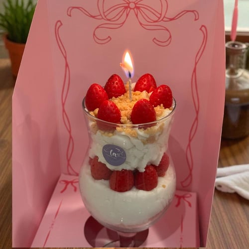 شمعة الكاسات طبقات الكيك