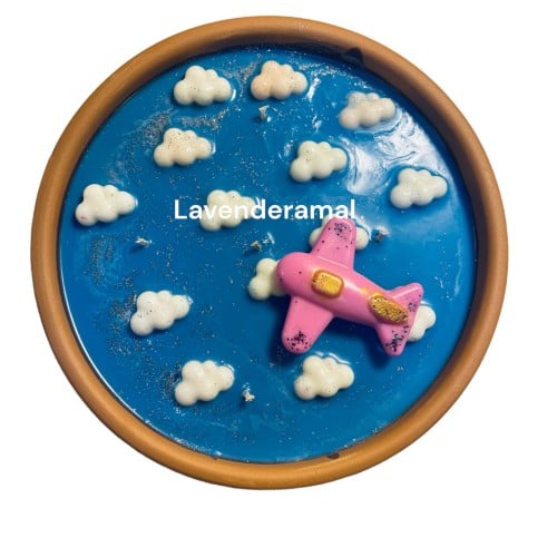 شمعة الغيوم والطيارة