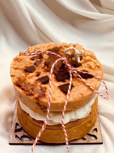 شمعة الكوكيز بطبقة الكريمة برائحة الفانيلا وفانيلا...