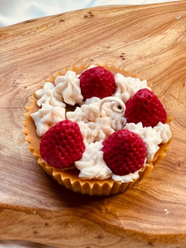 كيكة الفروالة بالكريمة