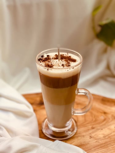 شمعة طبقات الكابتشينو برائحة القهوة