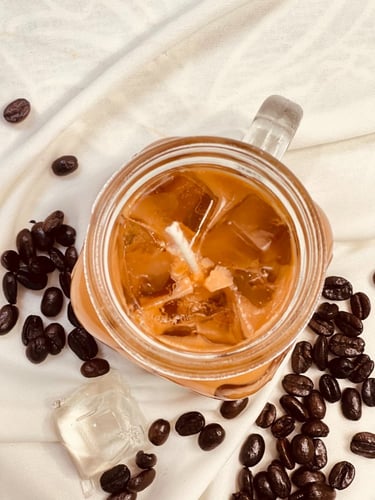 صندوق سينابون والقهوة الباردة