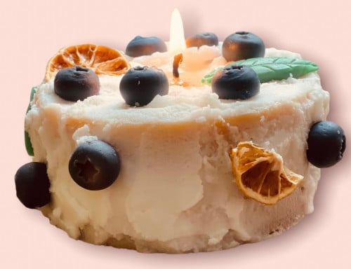 كيكة الليمون والتوت الاسود