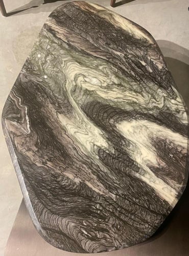 طاولة رئيسية LOq7