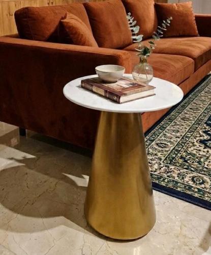 طاولة خدمة gld