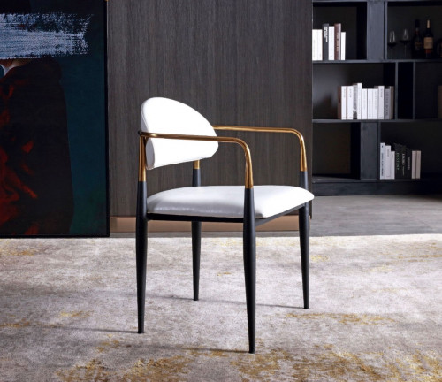 كرسي فاخر بتصميم عصري