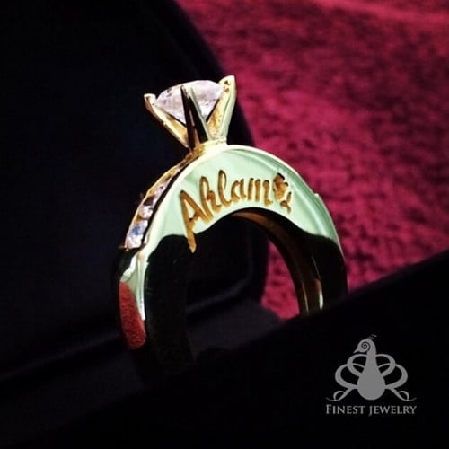 السوليتيرة بالأسماء الجانبية