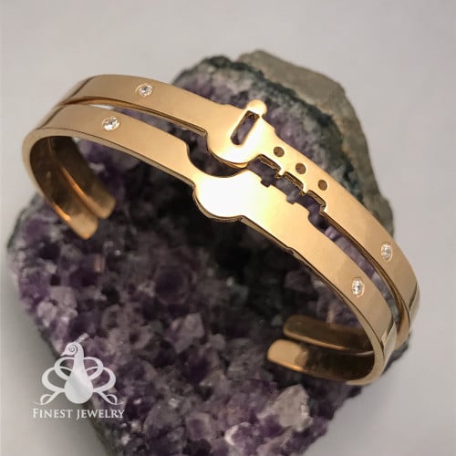 مضعدين بحرفين متداخلين