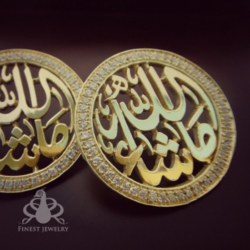 أقراط دائرية إطار زركون