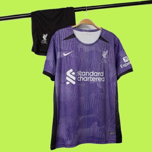 طقم ليفربول الاحتياطي