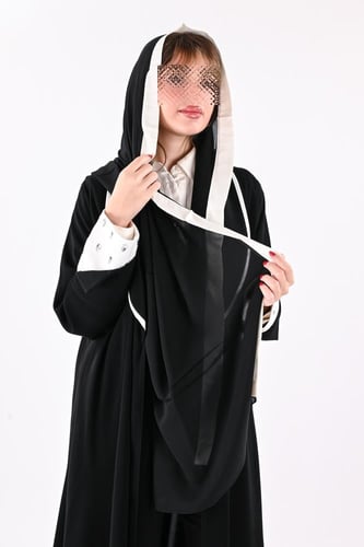 عباية ملكي بكم ابيض