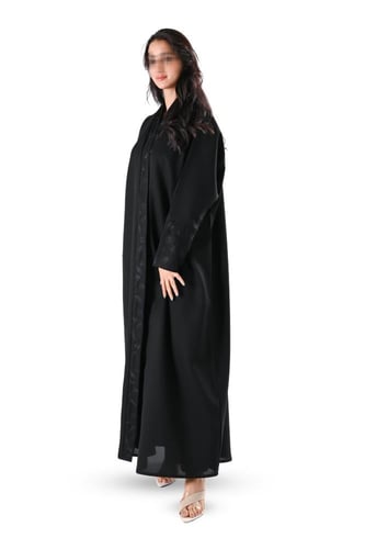 عباية كريب مع تطريز