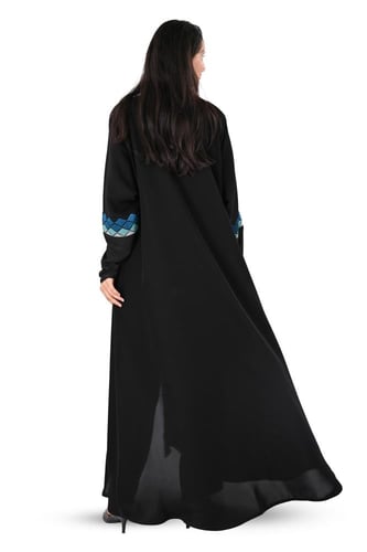 عباية انترنت بتطريز ملون