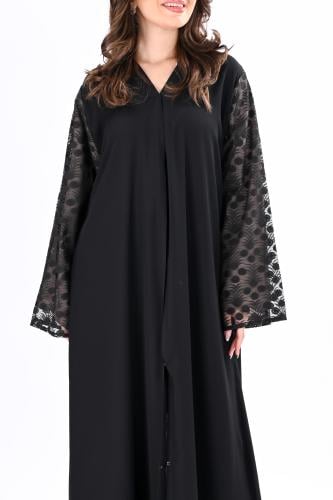 عباية ارماني بدانتيل على الاكمام