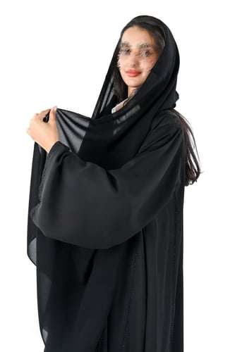 عباية كلوش بتطريز يدوي