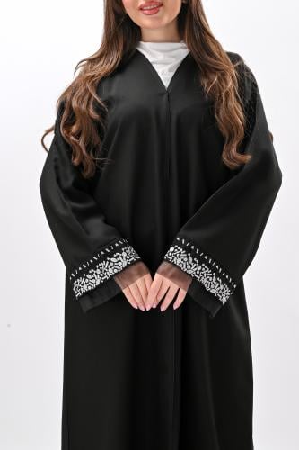 عباية كريب بكلفة ابيض