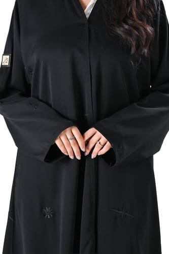 عباية بلاك بيري بتطريز منثور