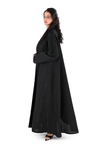 عباية كلوش بتطريز اسود