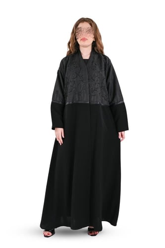 عباية نص كلوش بجكار وشك يدوي