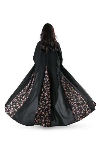 عباية كريب كلوش بقماش شيفون