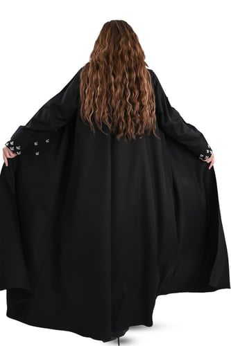 عباية كلوش بتطريز شك يدوي