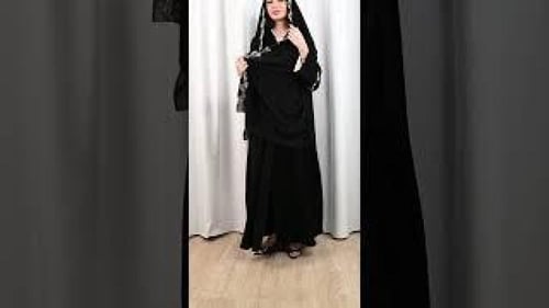 عباية كريب بتطريز بيج