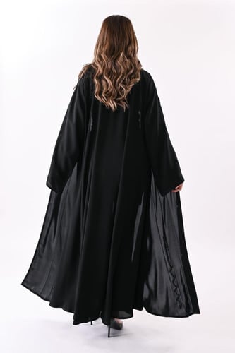 عباية الندى كلوش بتطريز يدوي