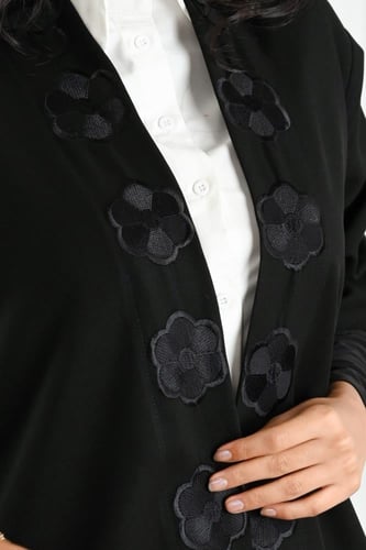 عباية كريب بتطريز من الامام