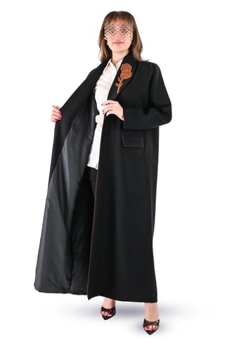 عباية كريب بليزر بجيوب