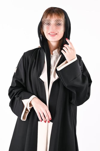 عباية كريب بتطريز يدوي