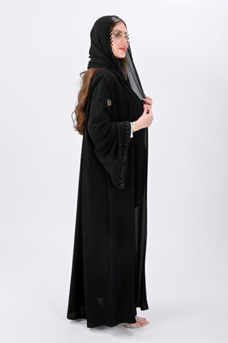 عباية ملكي بتطريز يدوي